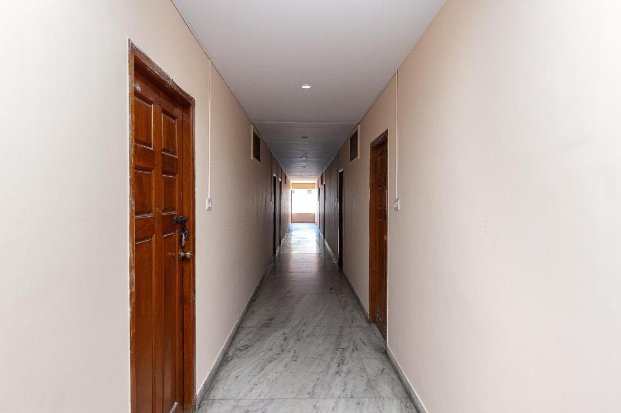 Oyo 38559 Ramana Residency Hotell Tiruvannāmalai Eksteriør bilde